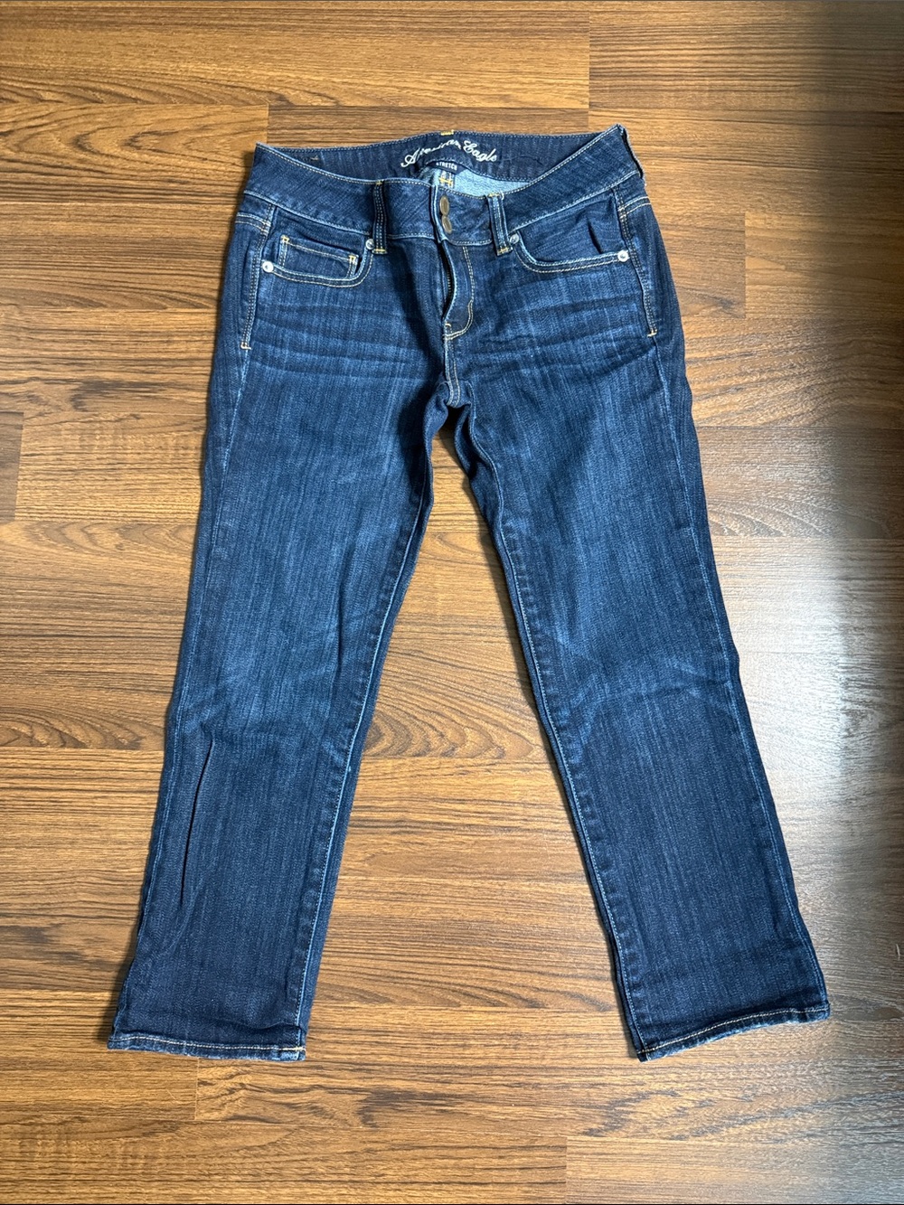 AE Women's cropped Jeans